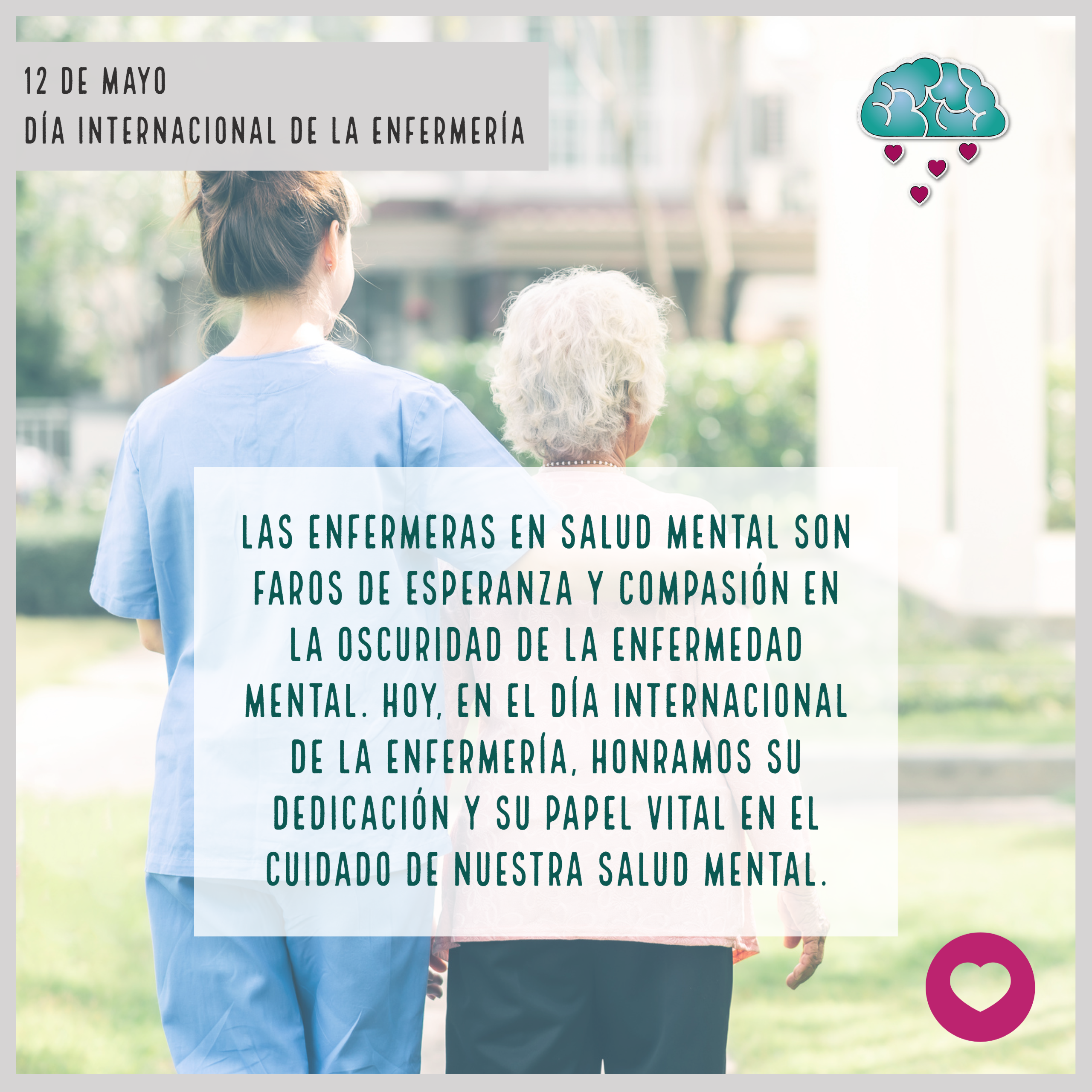 enfermera acompañando a una persona mayor a dar un paseo por el parque